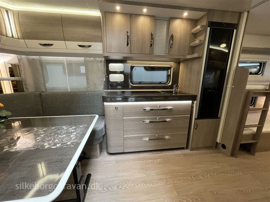 Hobby Prestige 720 UKFe